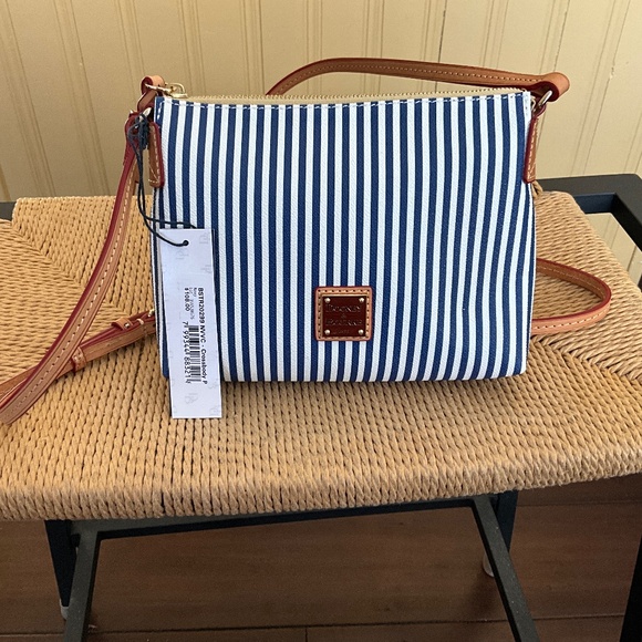 Dooney and bourke navy/white stripe crossbody/pouchette - Picture 1 of 4